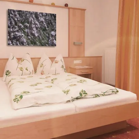 Haus Vesulspitze Bed & Breakfast