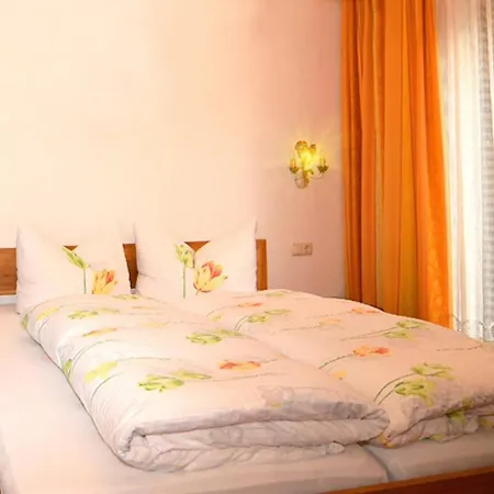 Bed & Breakfast Haus Vesulspitze *